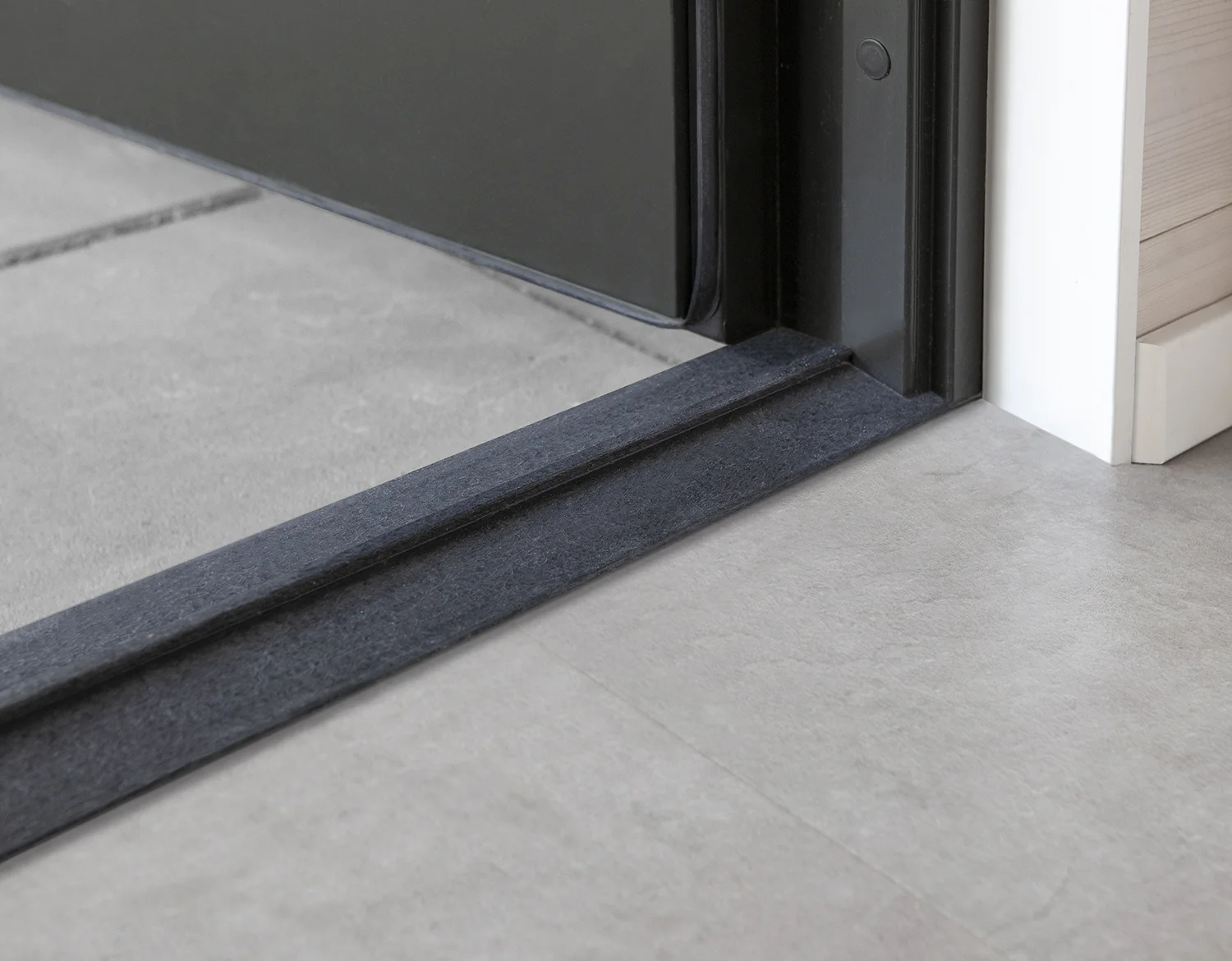 Maintenance-free threshold Durabel