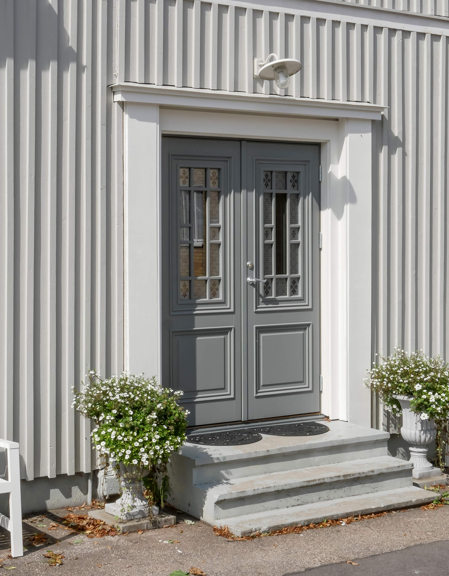 Grey couple front door model Park 870 G44 SP4:2